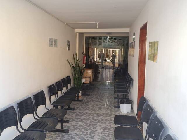 #132 - Casa para Venda em Candeias - MG - 2