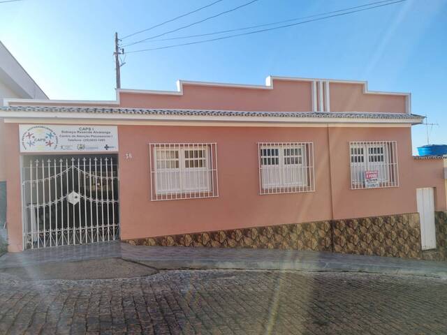 #132 - Casa para Venda em Candeias - MG - 1