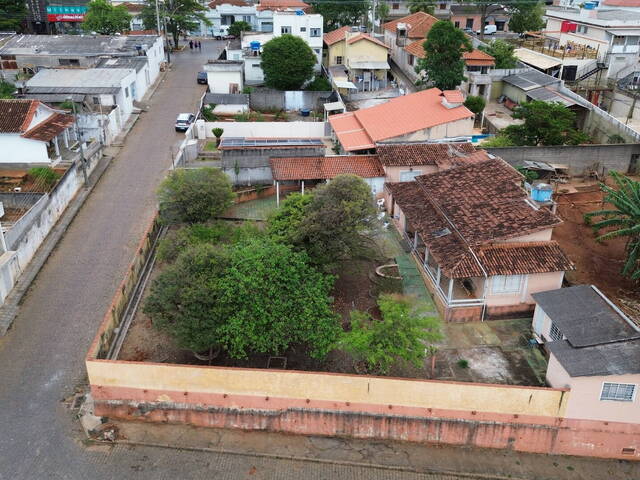 #124 - Casa para Venda em Candeias - MG - 2