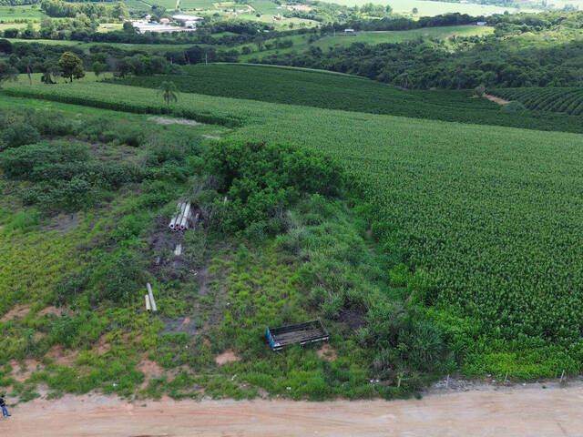 Área para Venda em Candeias - 5